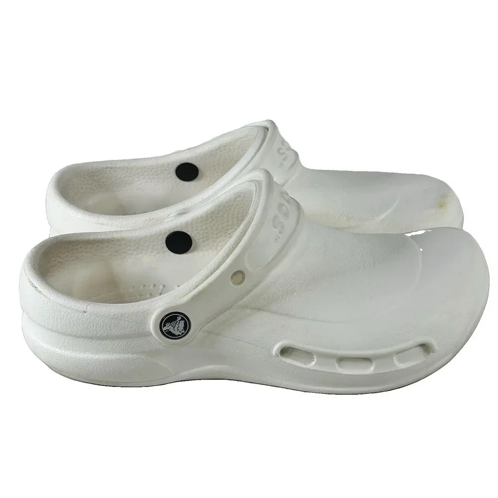 CROCS Bistro Work Clogs Mens 6 Women’s 8 White Slip-Resistant Shoes